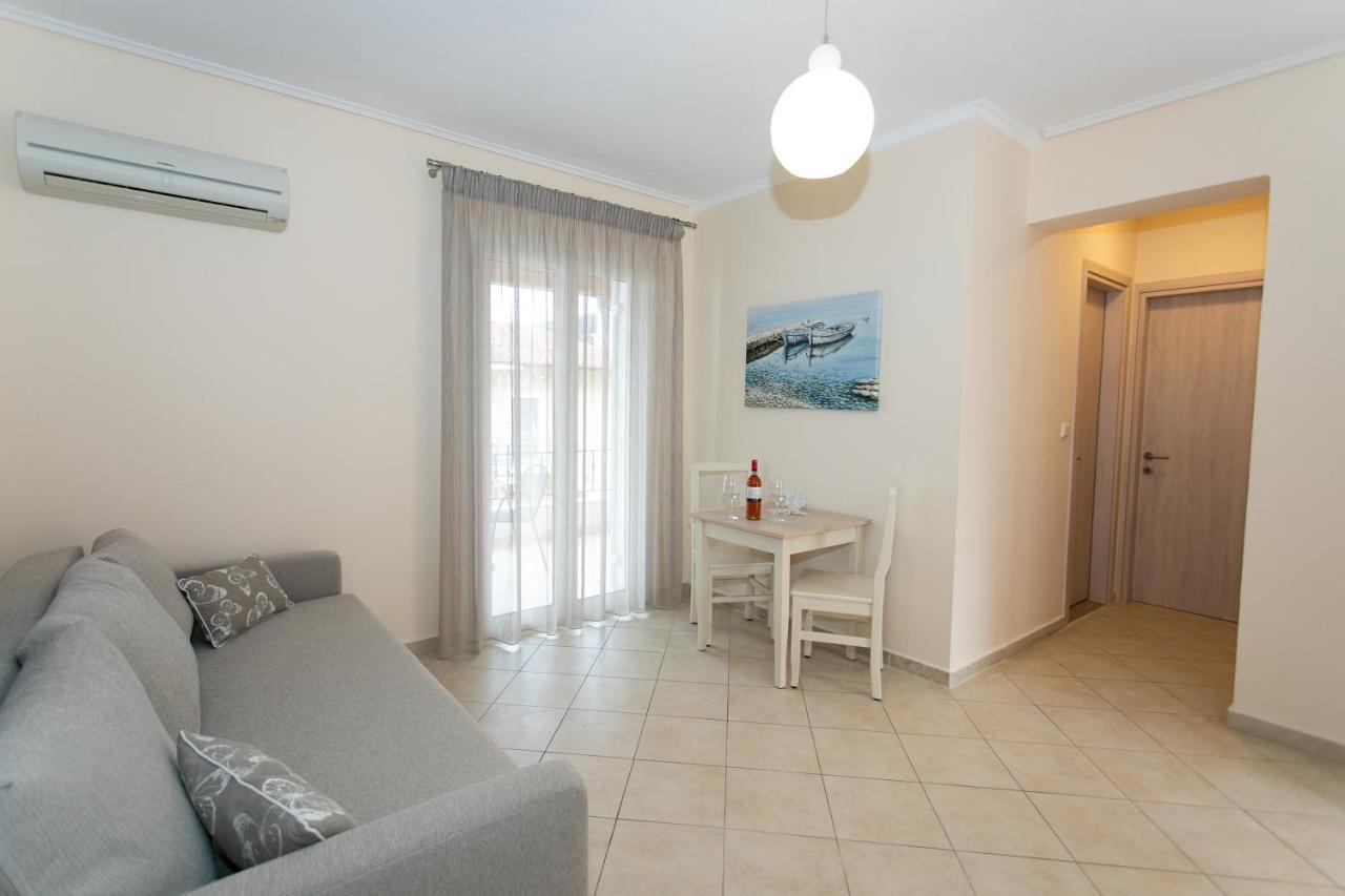 Tropical Apartments Parga Luaran gambar