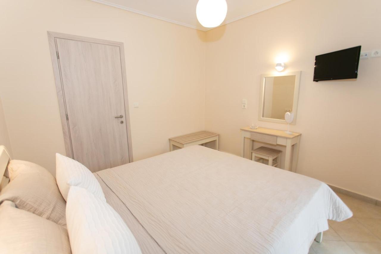Tropical Apartments Parga Luaran gambar