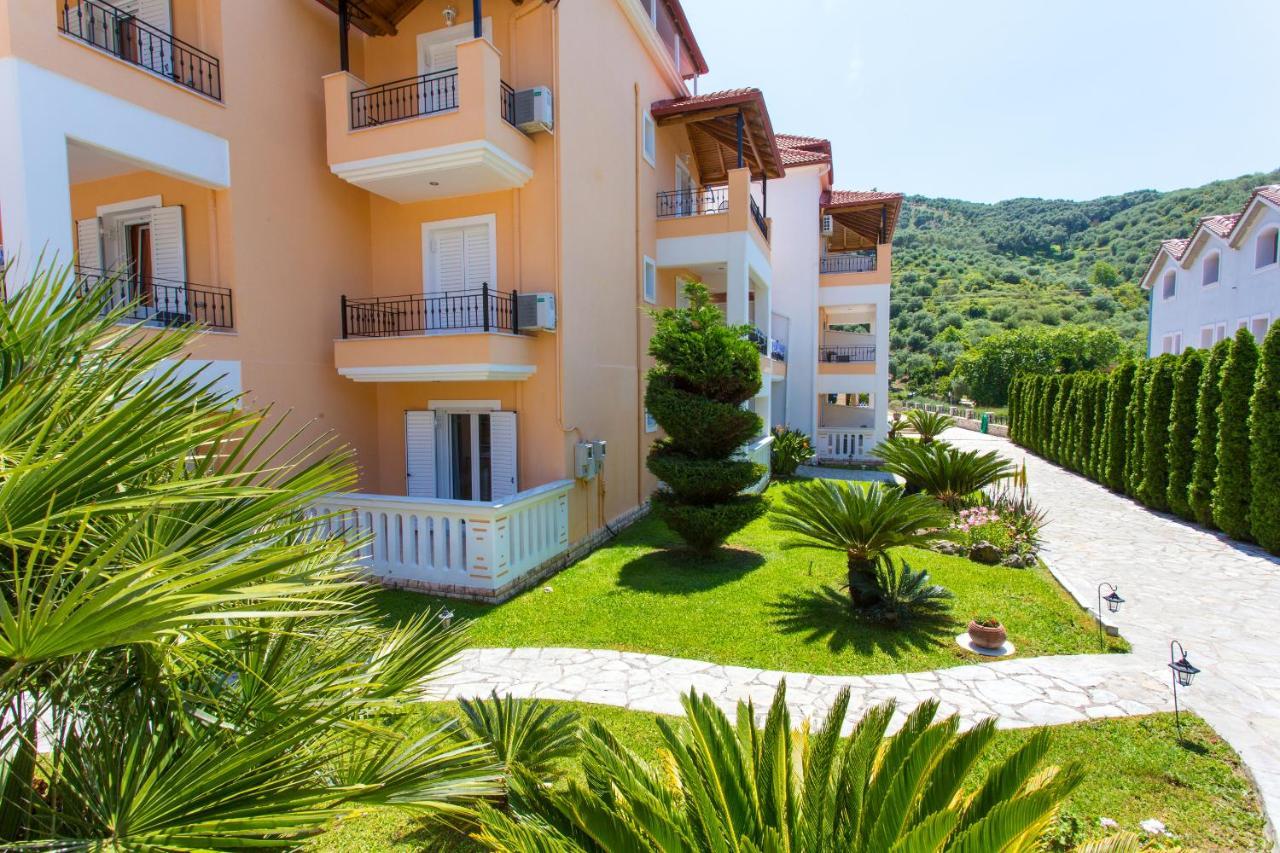 Tropical Apartments Parga Luaran gambar